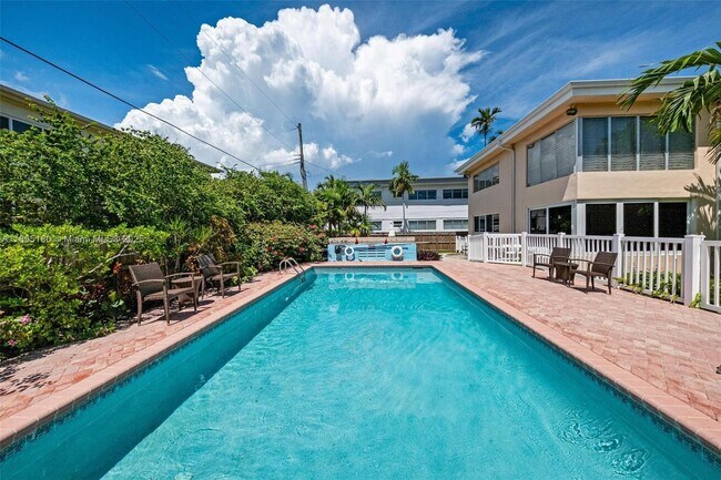 Building Photo - 9400 E Bay Harbor Dr