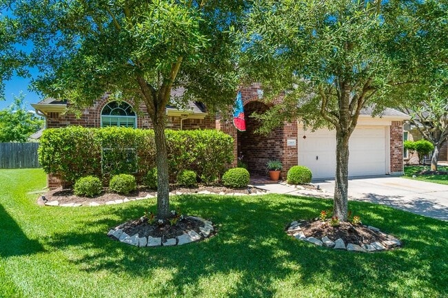 Primary Photo - 23915 Elden Hills Ct