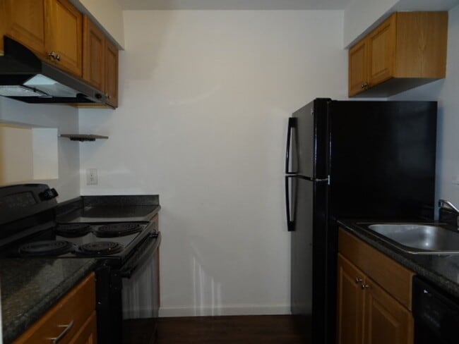 Building Photo - Great Rental in Denham Springs!