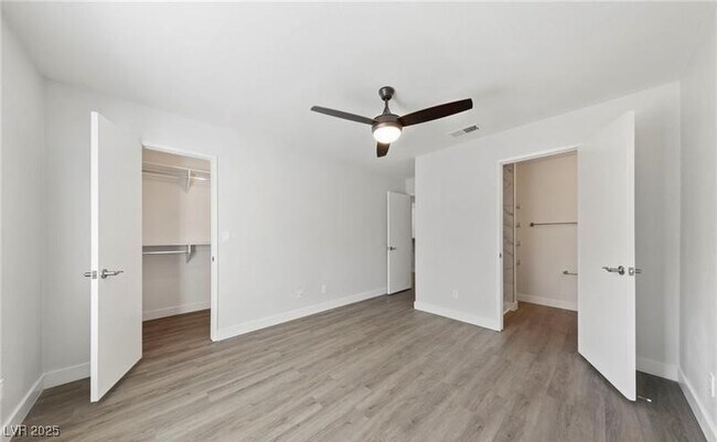 Building Photo - 2200 S Fort Apache Rd
