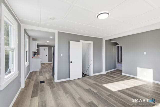 Building Photo - 76 Skinner St