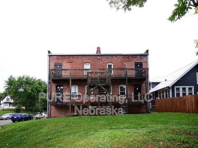 Building Photo - 2967 Harris St