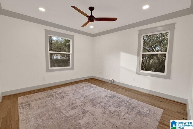 Building Photo - 609 Cobb St