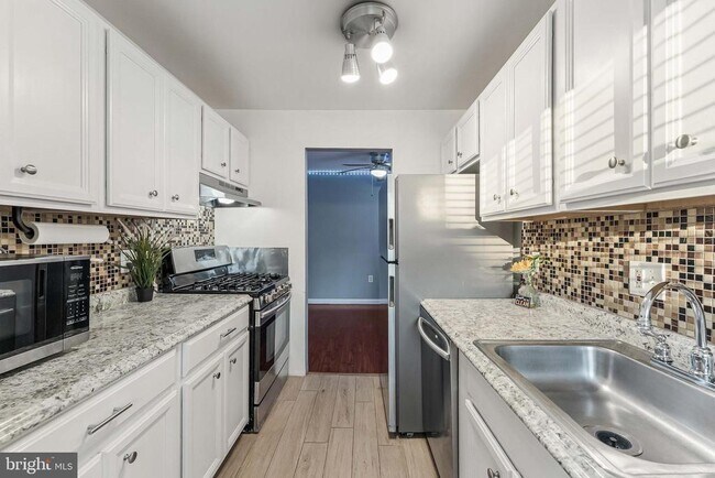 Building Photo - 444 N Armistead St