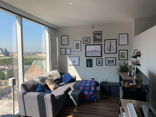 Primary Photo - 1128 S Wabash Ave