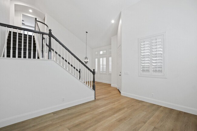 Building Photo - 7 Merriweather Pl