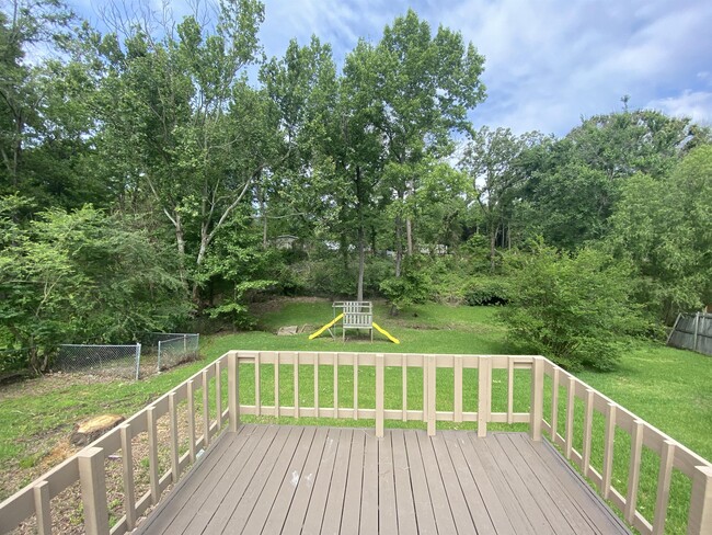 Building Photo - 10286 Dogwood Trail