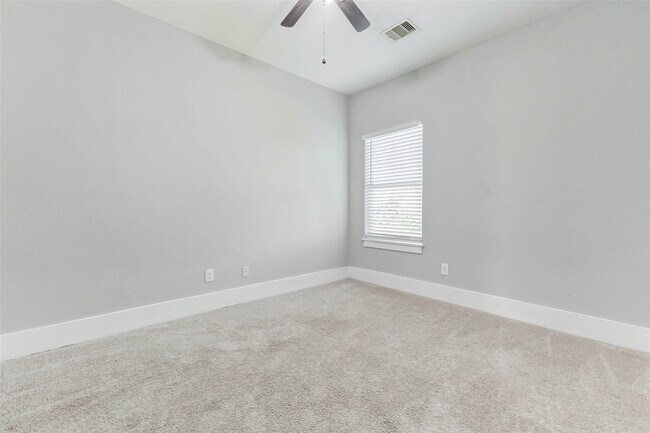 Building Photo - 9202 Clayberry St