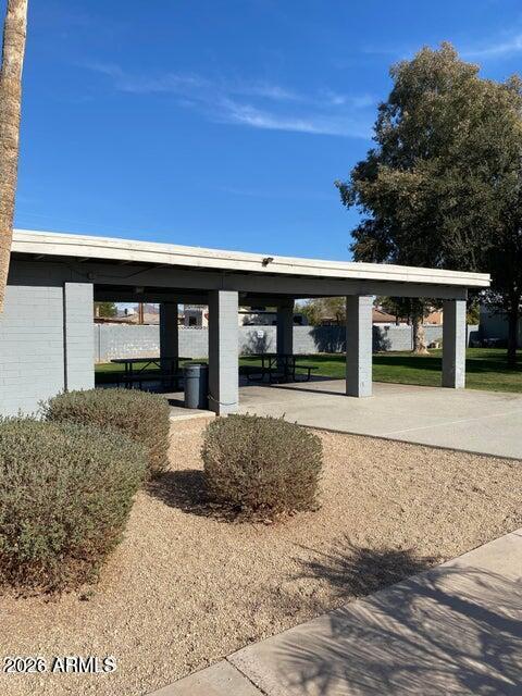 Building Photo - 2687 W Ocotillo Rd