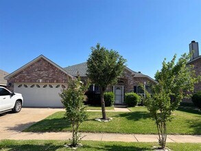 Building Photo - 4216 Cave Cove Ct