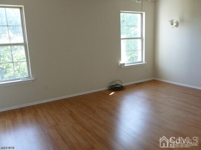 Building Photo - 408 Hawkshead Way