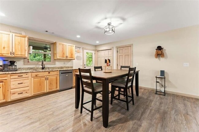 Building Photo - 309 Fowler Creek Dr