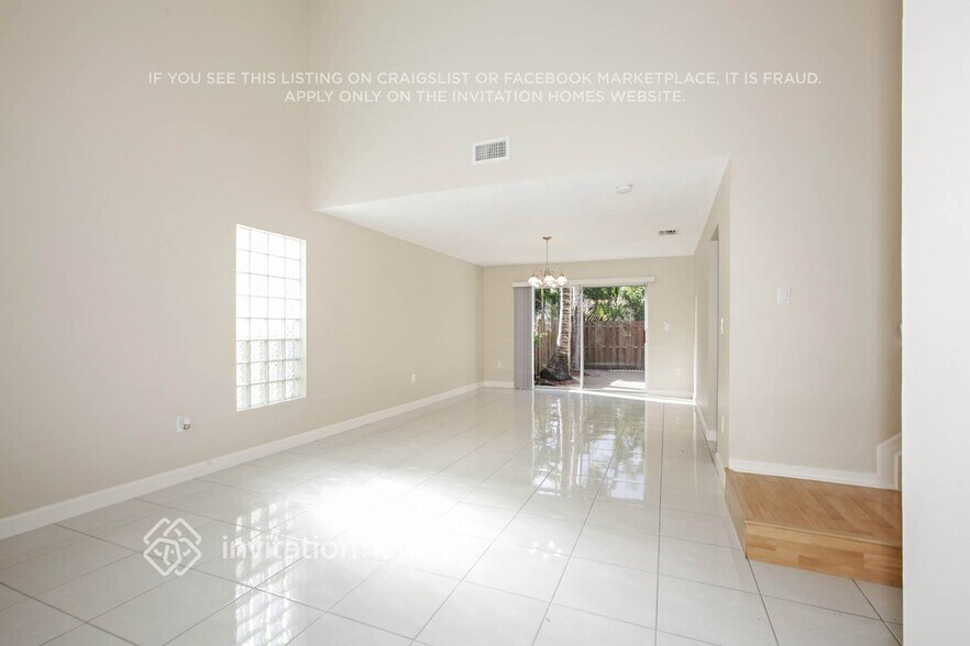 Building Photo - 16276 SW 83rd St