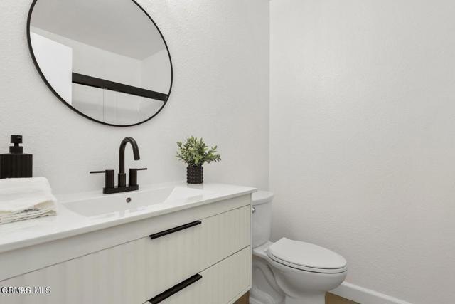 Building Photo - 5361 Hidalgo St