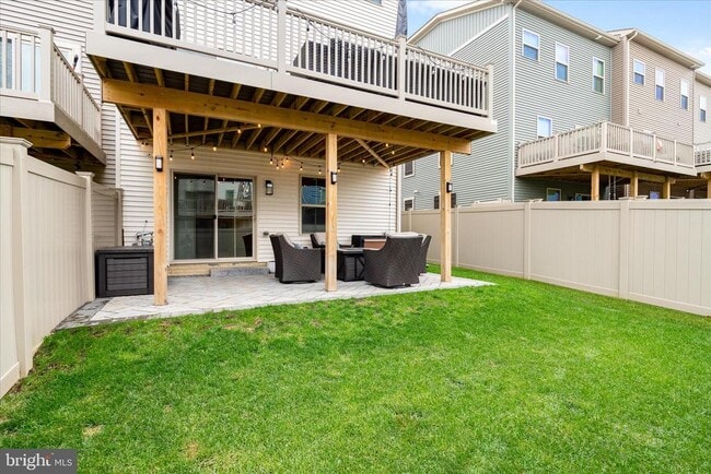 Building Photo - 5924 Pecking Stone St