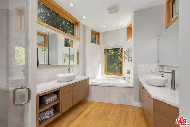 Building Photo - 4108 Murietta Ave