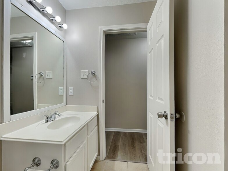 Building Photo - 4907 Bryant Ridge Rd