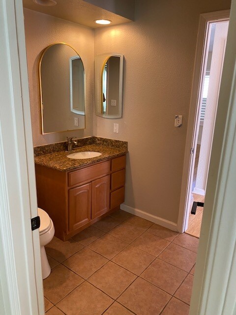Building Photo - 5460 Azure Ct