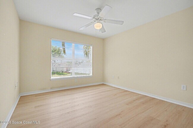 Building Photo - 1640 Vista Lake Cir