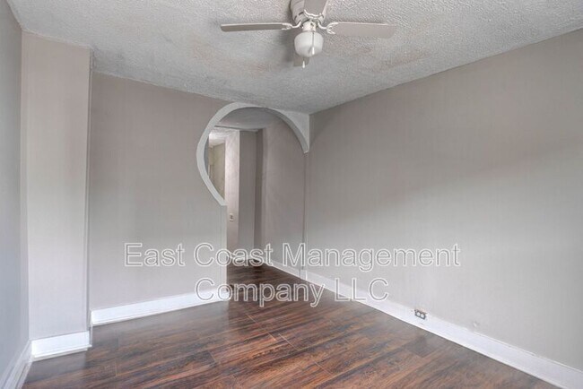 Building Photo - 1822 McHenry St