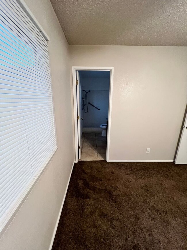 Building Photo - 3520 Sesame St