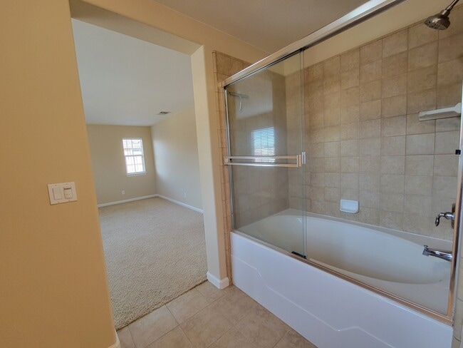 Building Photo - 2388 Vera Dr