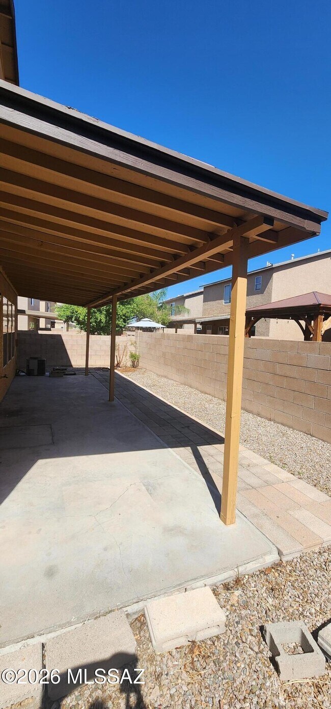 Building Photo - 1058 W Sea Star Dr