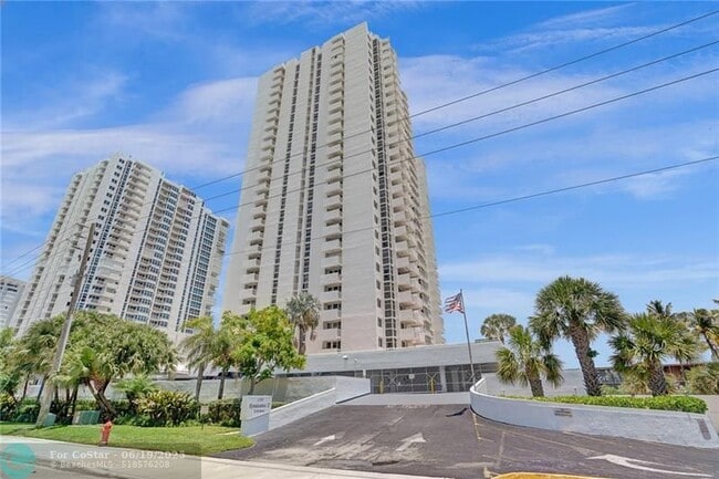 Building Photo - 1370 S Ocean Blvd