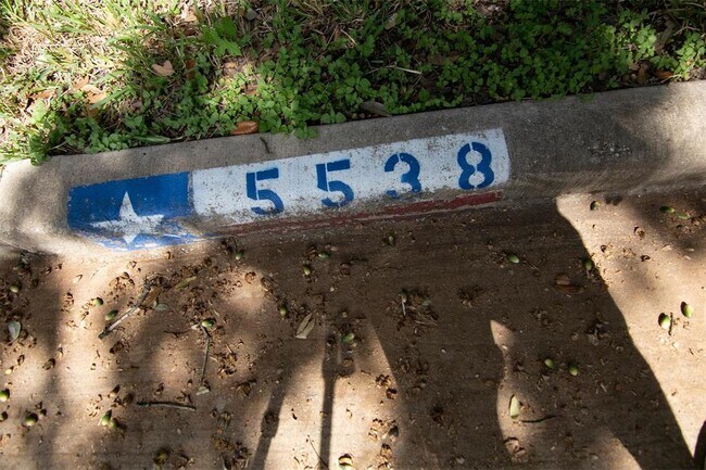 Building Photo - 5538 Pagewood Ln