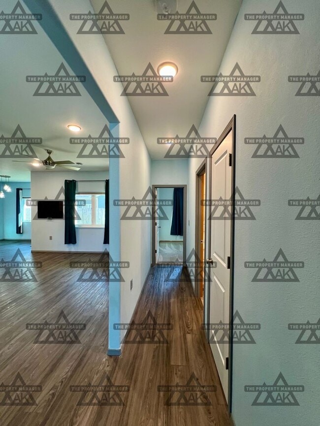Building Photo - Spacious & Dog-Friendly 3BD/2BA Home with ...