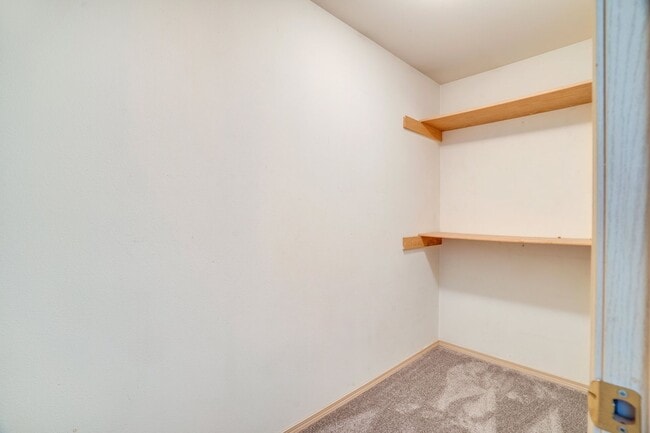 Building Photo - 3bd/2ba Duplex in Puyallup