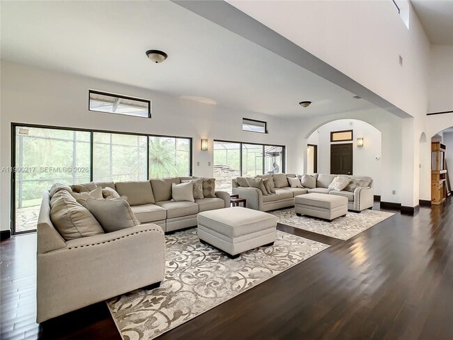 Building Photo - 2261 Mariner Cove