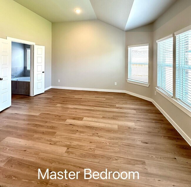 Building Photo - 21630 Wave Holw Dr