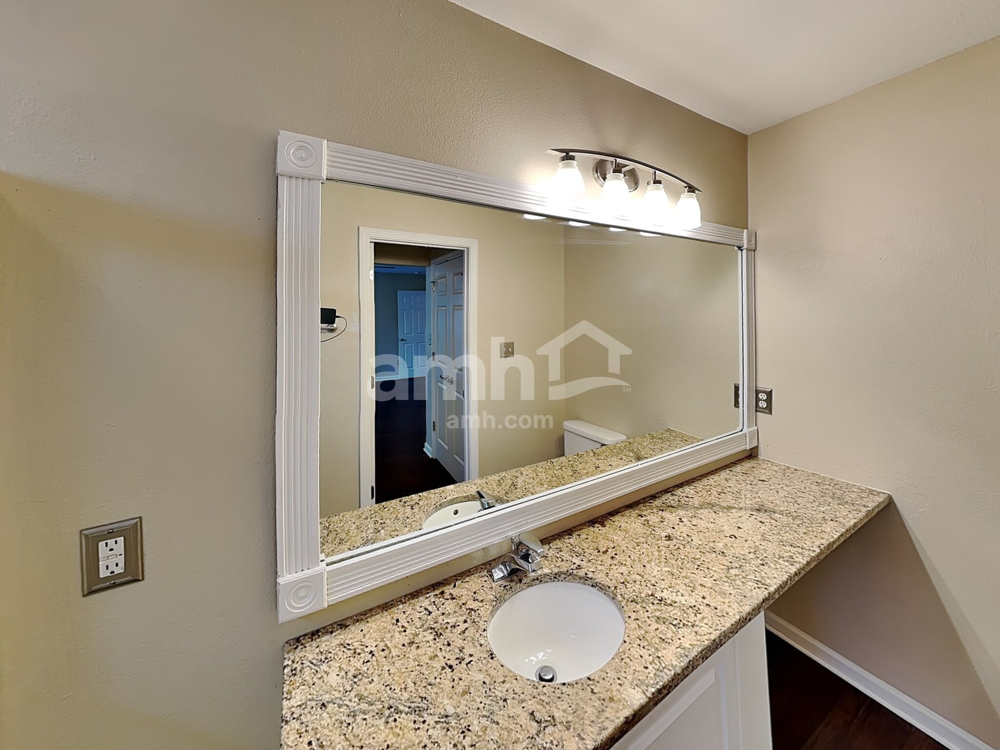 Building Photo - 10206 Orchard Grass Ct