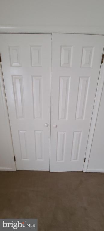 Building Photo - 319 Pendleton Dr