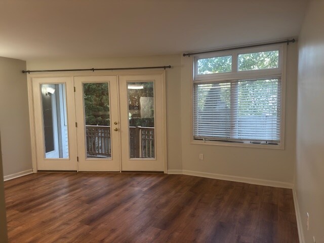 Building Photo - 3250 Fairfield Ave