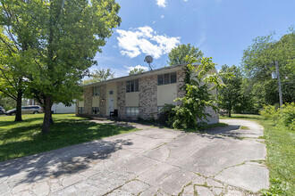 Building Photo - 1309 N Golf Blvd