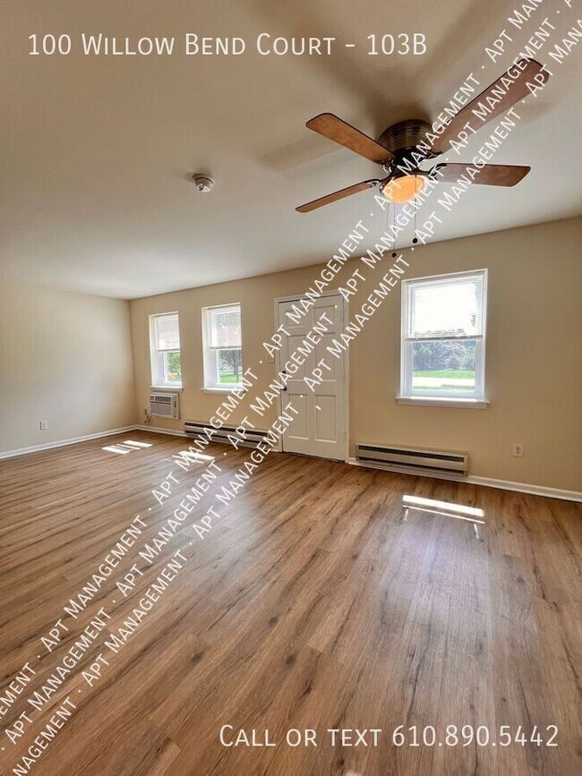 Building Photo - 100 Willow Bnd Ct