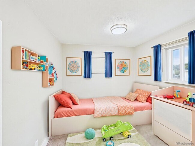 Building Photo - 404 S Race St