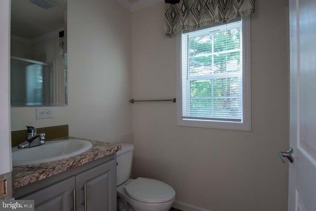 Building Photo - 200 Beechwood Ave