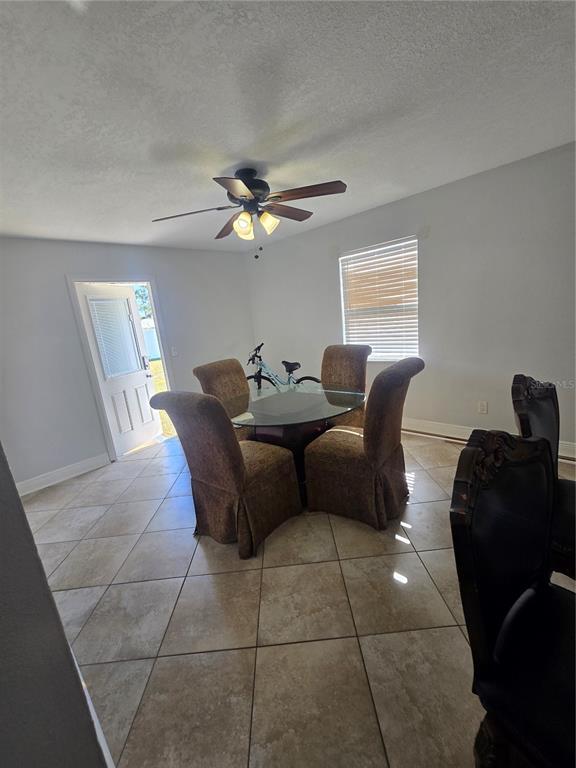 Building Photo - 3918 W Robson St