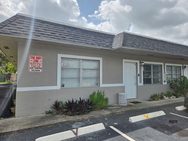 Primary Photo - 3970 NW 31st Terrace