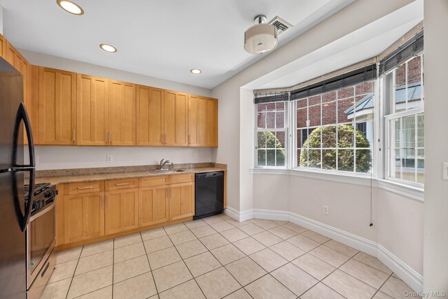 Building Photo - 4 C Nassau Dr