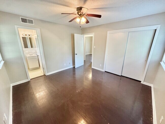 Building Photo - 2511 Frayser Blvd