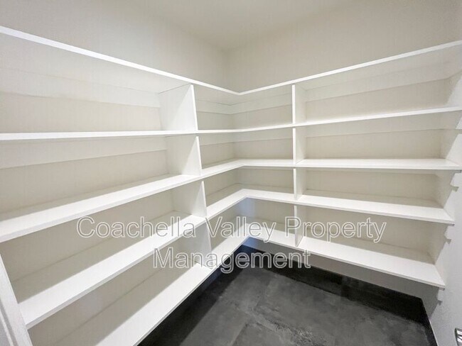 Building Photo - 80088 Ironbark Way