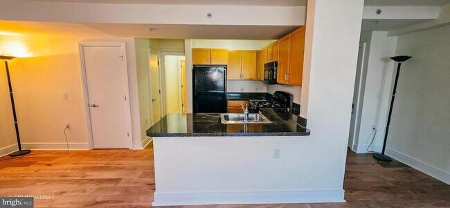 Building Photo - 1425 4th St SW