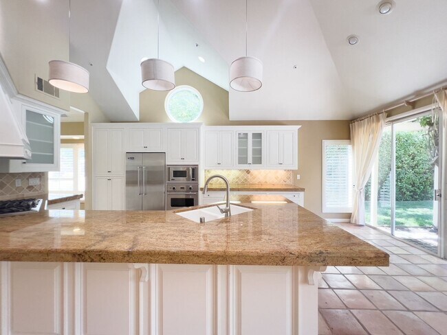 Building Photo - Gorgeous three bedroom North Napa home wit...