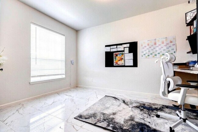 Building Photo - 22127 Roxanne Field Ln