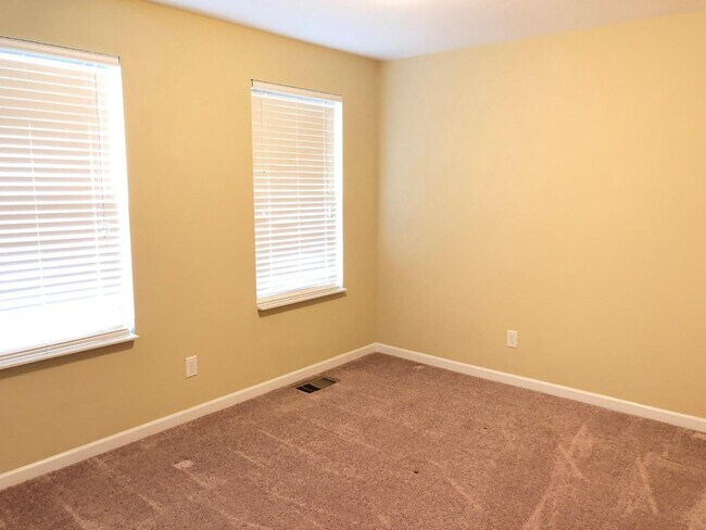 Building Photo - 3101 Aidan Ln