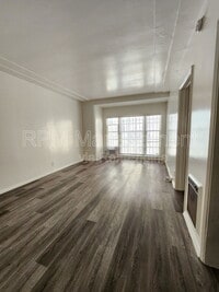 Building Photo - 1781 N Orchid Ave